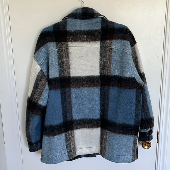 Zara Plaid Shacket - Picture 3 of 5